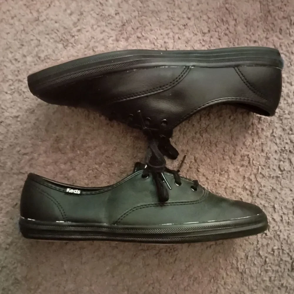 Keds Champion Leather Women's Sneakers Black Size 8 PRE-OWNED